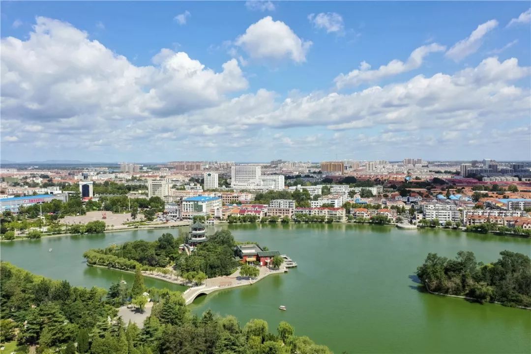 青岛市委常委,副市长薛庆国介绍,莱西新能源汽车产业集聚区是目前全国