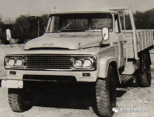 试制的这辆车,造型与钱塘江和柳汽东风是基本一样的,只是前翼子板位置