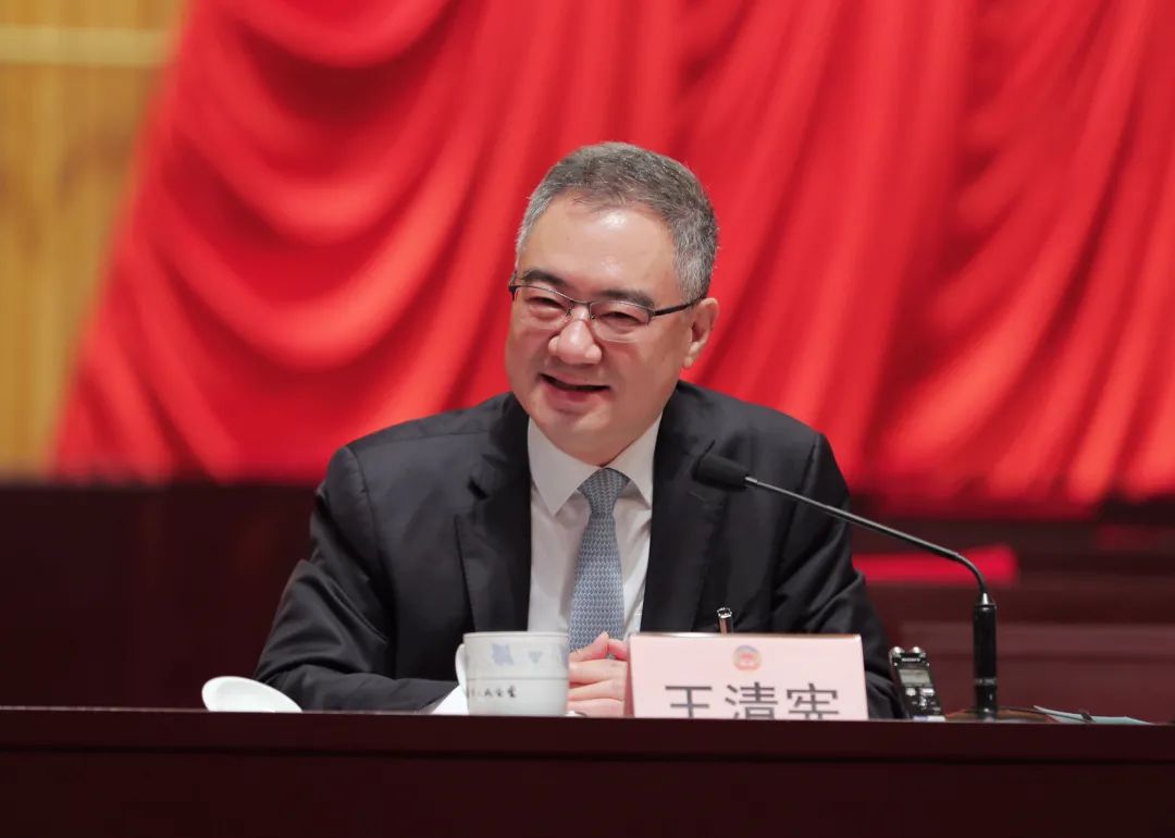 今年3月,青岛市政法委牵头,市委宣传部,市公安局,市信访局,青岛日报社