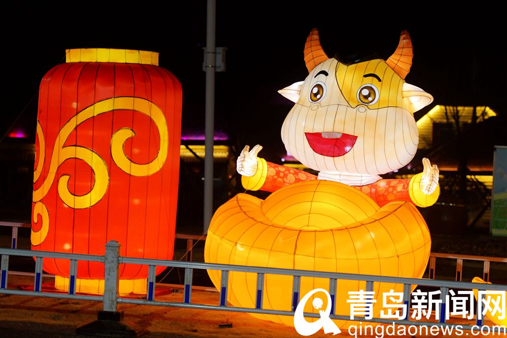 金沙滩啤酒城点亮十二生肖花灯生肖牛花灯萌萌哒