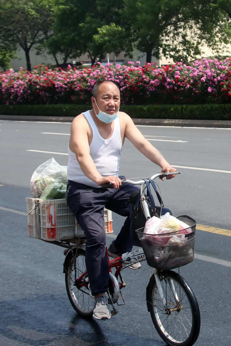 周末温度直冲30青岛人夏装准备好了吗