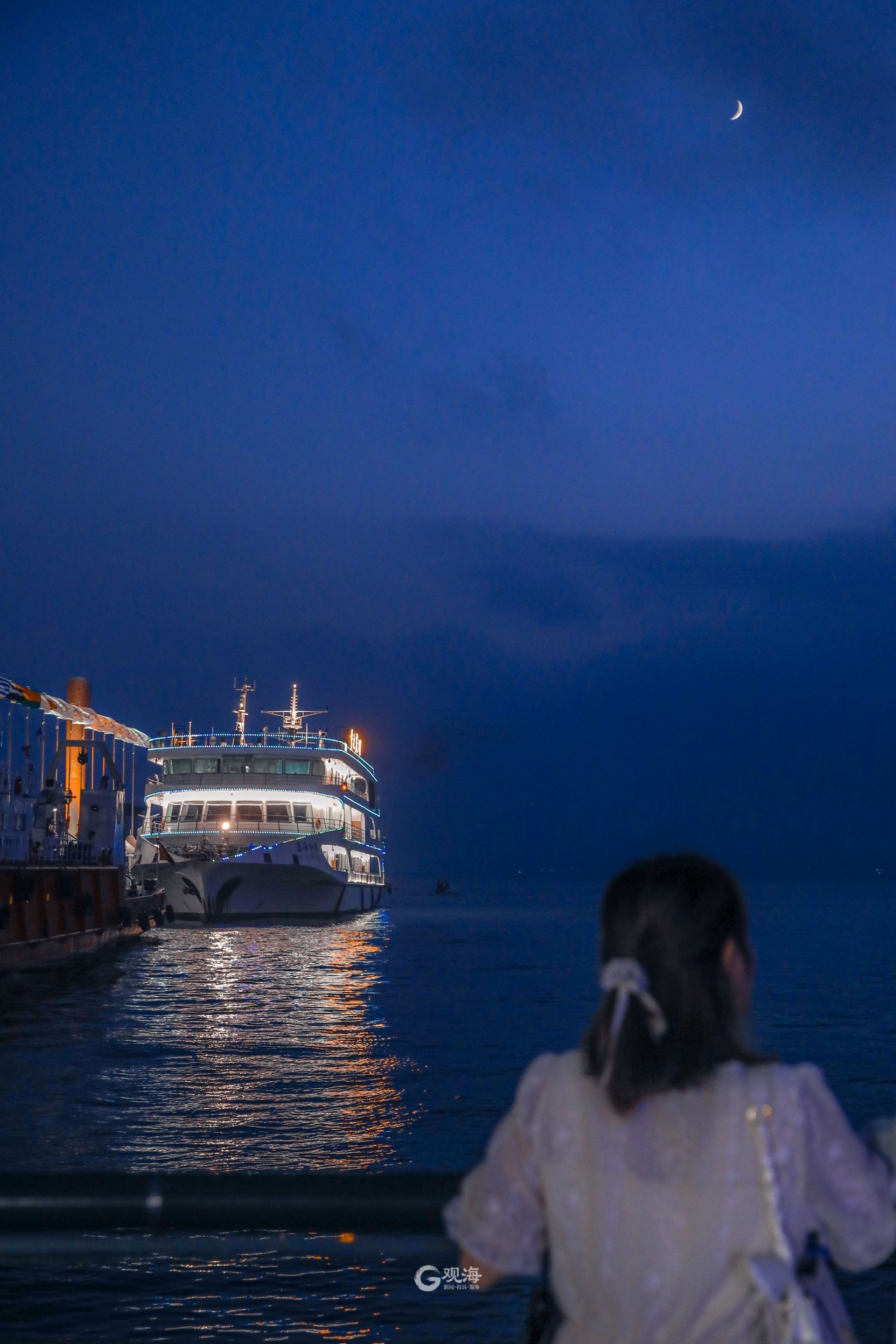 夜晚来奥帆中心赏月看海