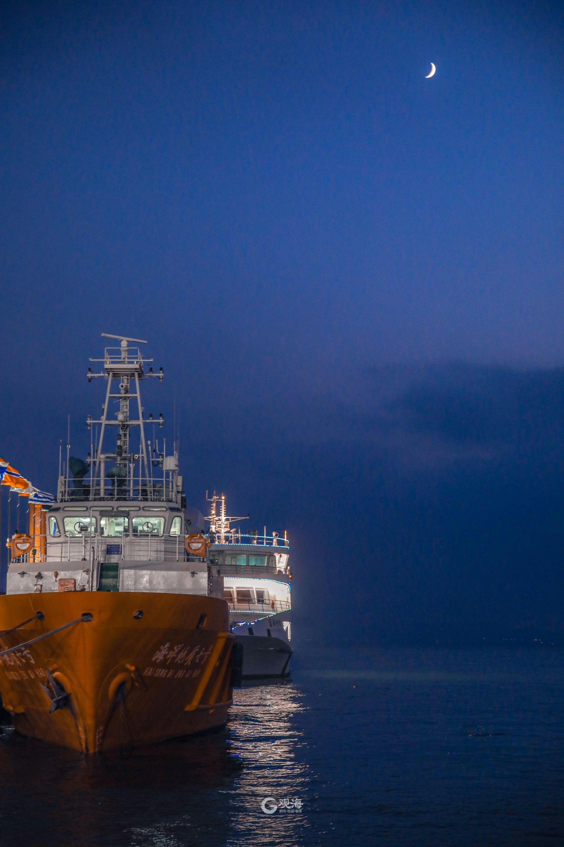 夜晚来奥帆中心赏月看海