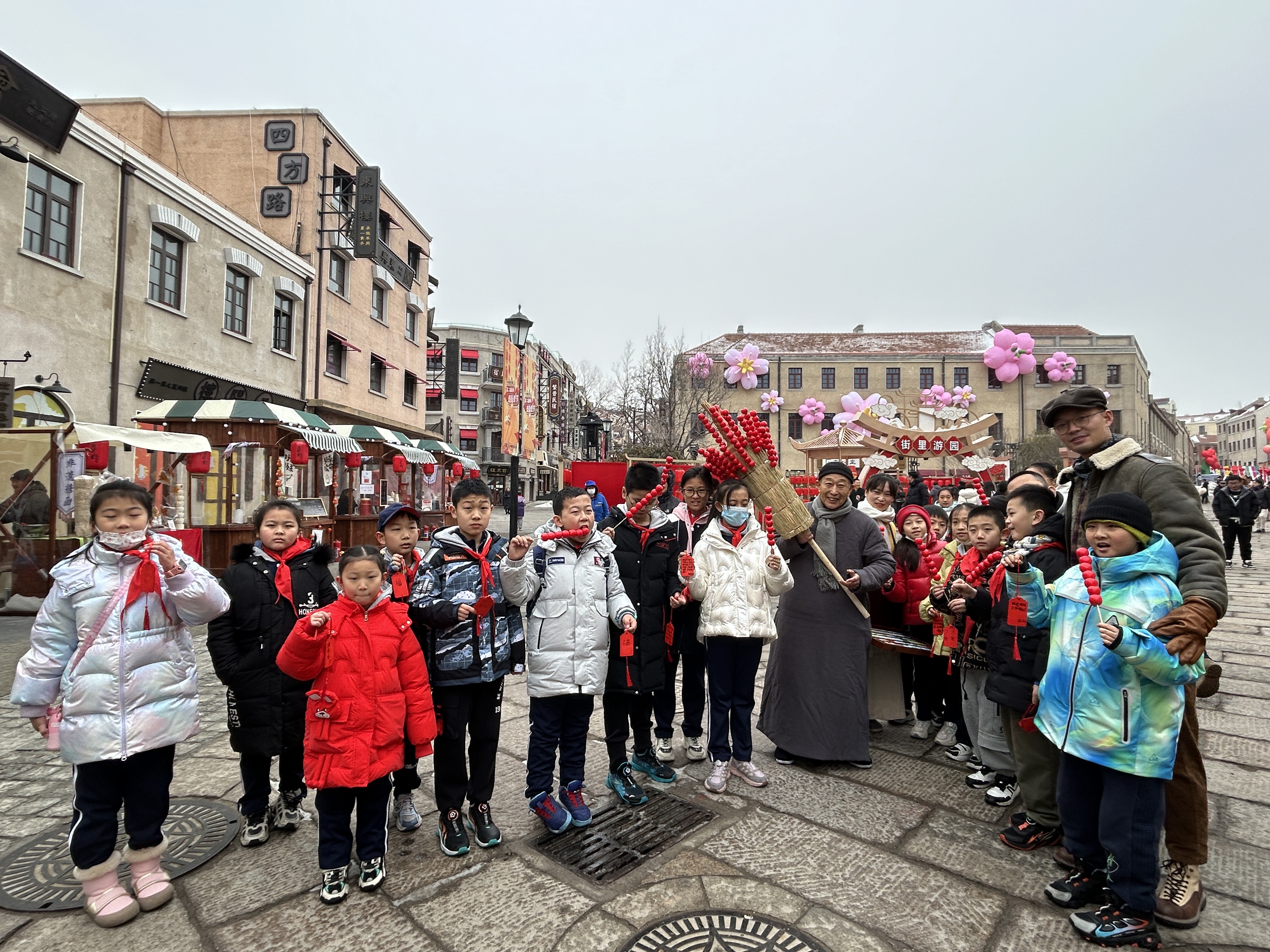 青岛宁夏路小学学生欢庆元宵佳节,深入体验传统文化魅力